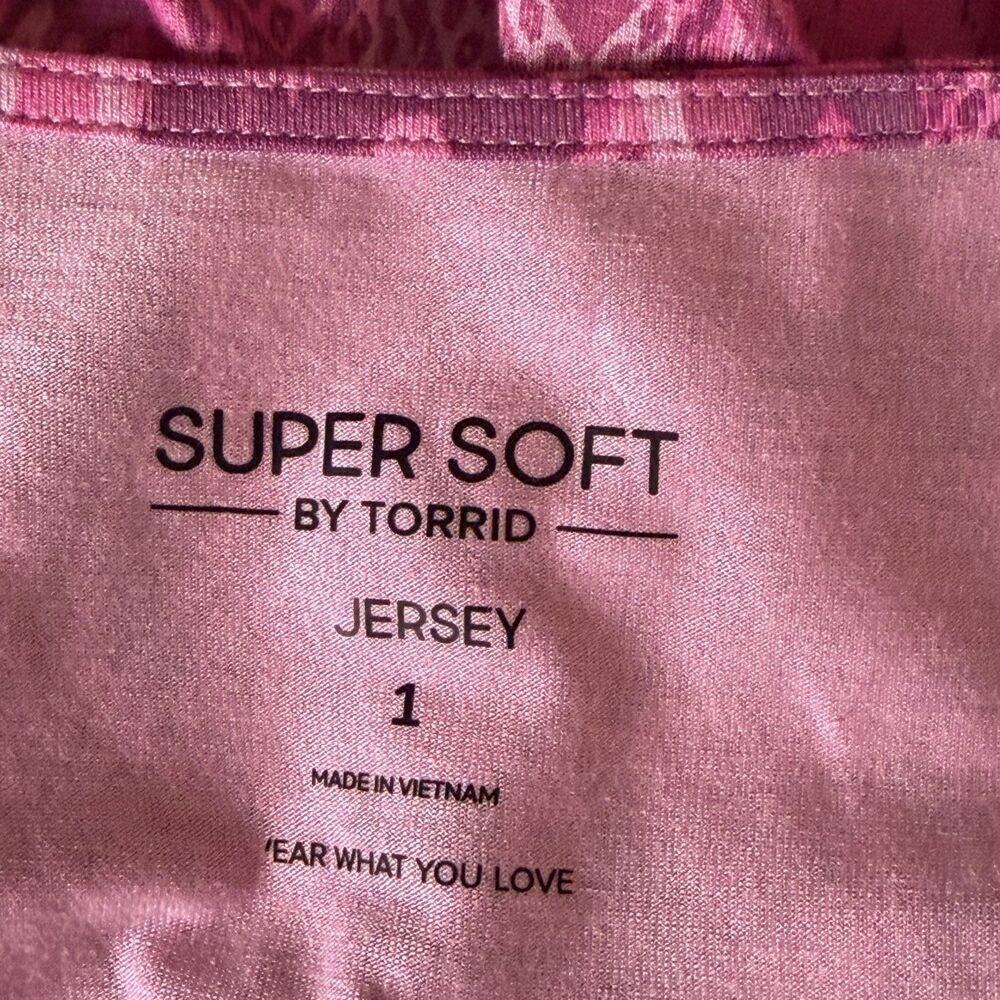 Torrid Super Soft Tie Front Babydoll Top Smocked Blouse Shirt Pink 1 US 1X - Picture 10 of 12